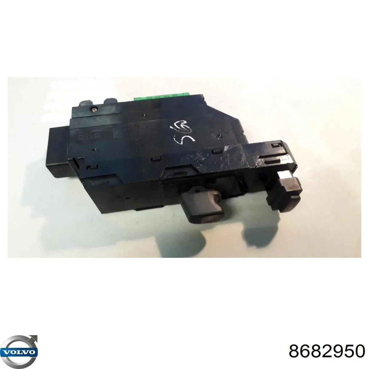 Botón de encendido del motor del elevalunas delantero derecho Volvo 8682950 precio, desde 31,94 EUR