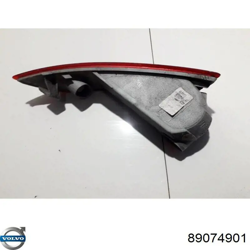 89074901 Volvo Faro niebla trasero izquierdo