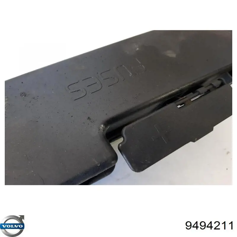 Comprar 9494211 Volvo Tapa de la caja de fusibles