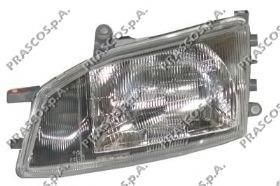  Faro derecho Toyota Hiace 3