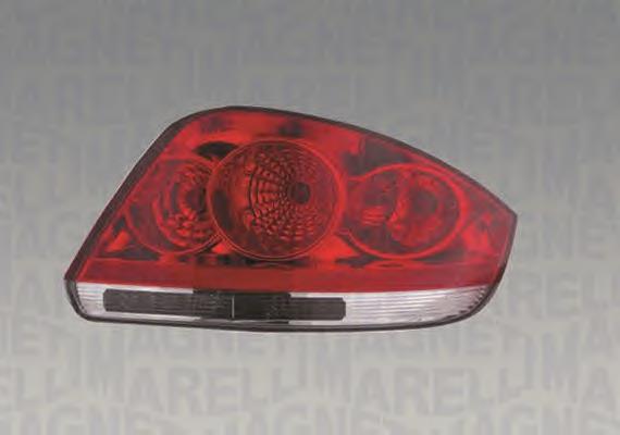 Comprar Piloto trasero derecho Fiat Linea  323