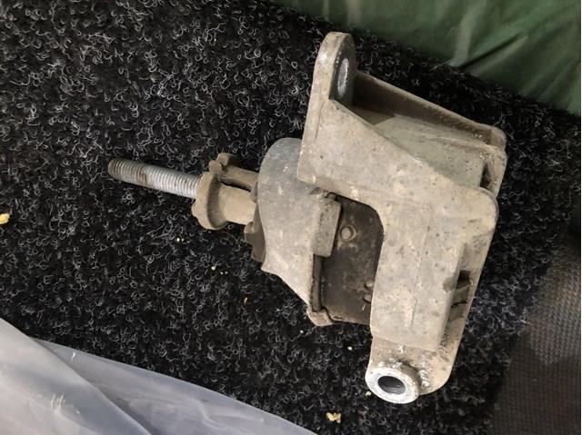 GM 24427641 Soporte de motor trasero  disponible España