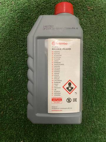 L04005 BREMBO Liquido de frenos comprar Bilbao