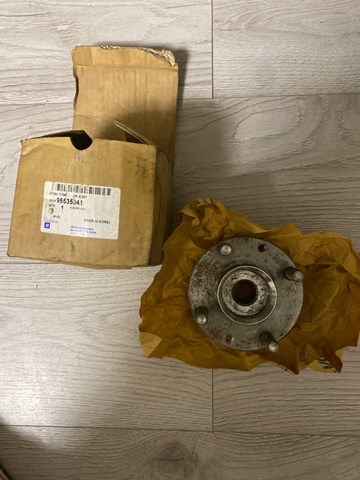 96535041 Cubo de rueda delantero  comprar en Reus
