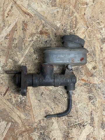 GJ8341400 MAZDA Cilindro maestro de embrague comprar Alcalá