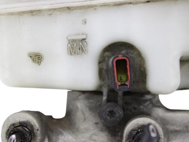 46010EB328 NISSAN Cilindro principal de freno  comprar en Oviedo