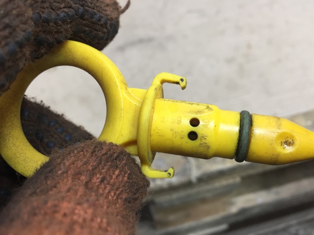 VAG 04L115611F Varilla de nivel de aceite  en stock Salamanca