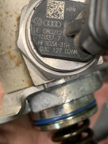 VAG 03C127026M Bomba inyectora  en stock Valencia