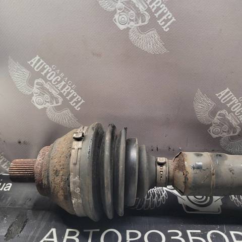 1K0407272PL Árbol de transmisión delantero derecho  en stock Granada