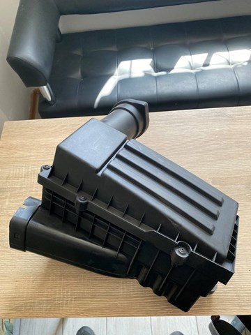 B12846 BORSEHUNG Caja del filtro de aire  en stock Gandía