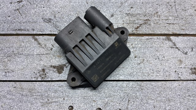 6429007801 MERCEDES Relé de los calentadores  en stock Córdoba