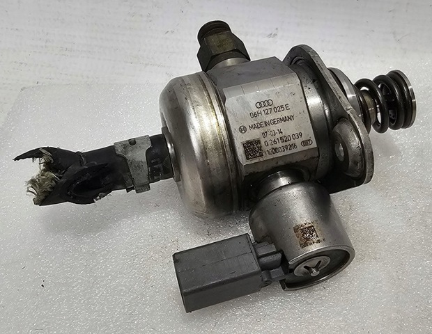 06H127025E VAG Bomba inyectora comprar Madrid