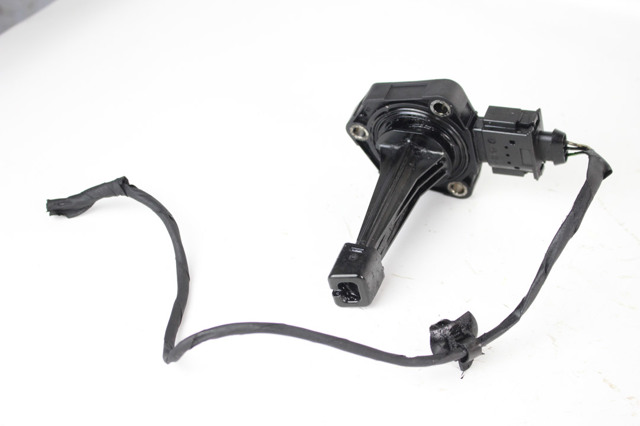 HYUNDAI 215902F600 Sensor de nivel de aceite  en stock Salamanca