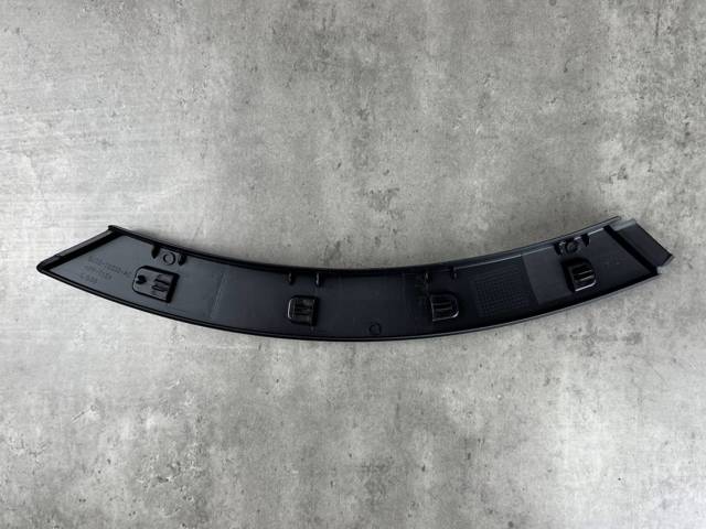 LR027251 LAND ROVER Moldura de guardabarro trasero derecho  comprar en Jaén