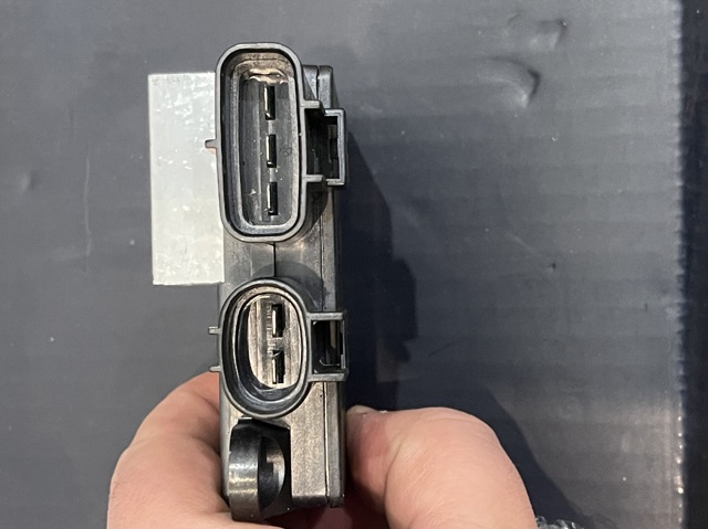 TOYOTA 8925712010 Control De Velocidad De El Ventilador De Enfriamiento (Unidad De Control)  en stock Valencia