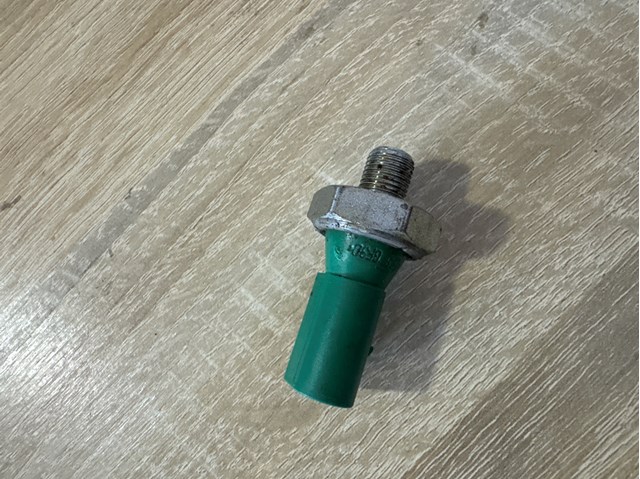 VAG 079919081D Sensor de presión de aceite comprar Barcelona
