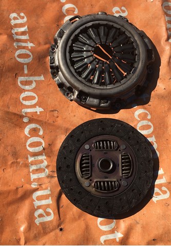 MITSUBISHI MN171120 Plato de presión del embrague  comprar en Albacete