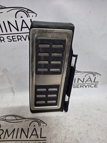 VAG 5Q1864551A Revestimiento de pedal, juego  en stock Salamanca