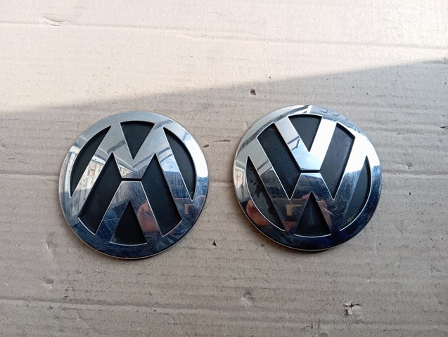 3C9853630 VAG Emblema de tapa de maletero  disponible Alicante