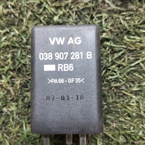 0281003032 Relé de bujía de precalentamiento  comprar en Pontevedra