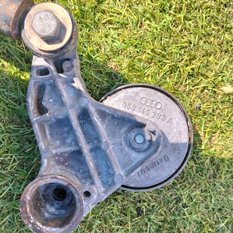 VAG 059145283A Tensor de correa poli V  en stock Valencia