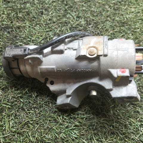 4B0905851M Conmutador de arranque  disponible Utrera