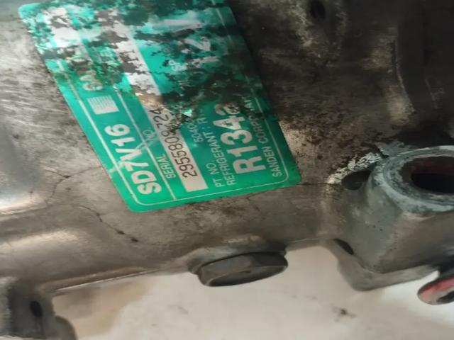 504384357 FIAT Compresor de aire acondicionado  en stock Gandía