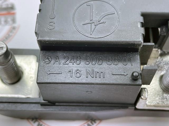 A2469068601 MERCEDES Suspension Original OEM Terminal Bateria  en stock Córdoba
