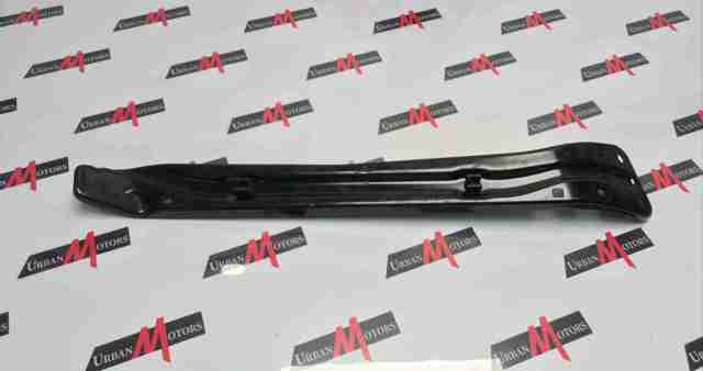 Soporte del panel frontal izquierdo 565806929 VAG/Skoda