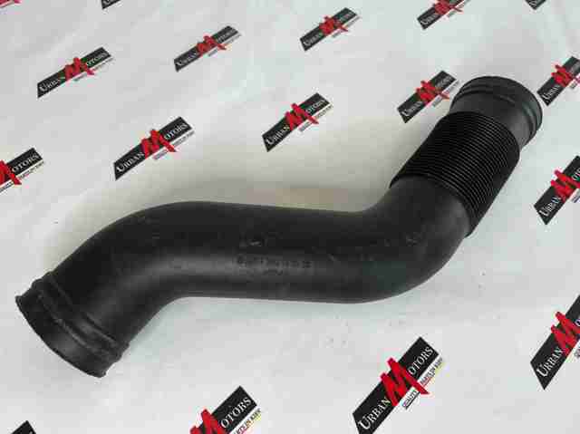 Tubo flexible de aspiración, salida del filtro de aire A1645051461 Mercedes