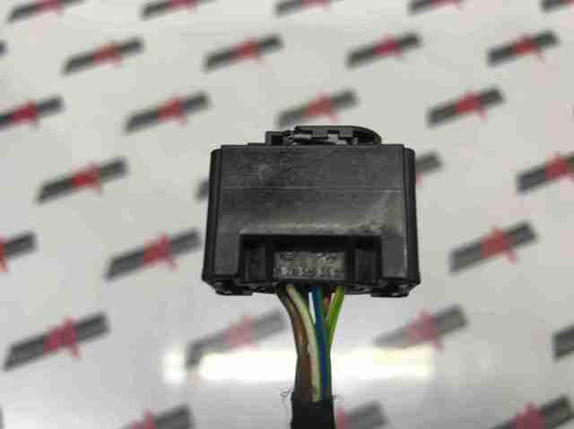 Acelerador del conector (chip) A2105403681 Mercedes