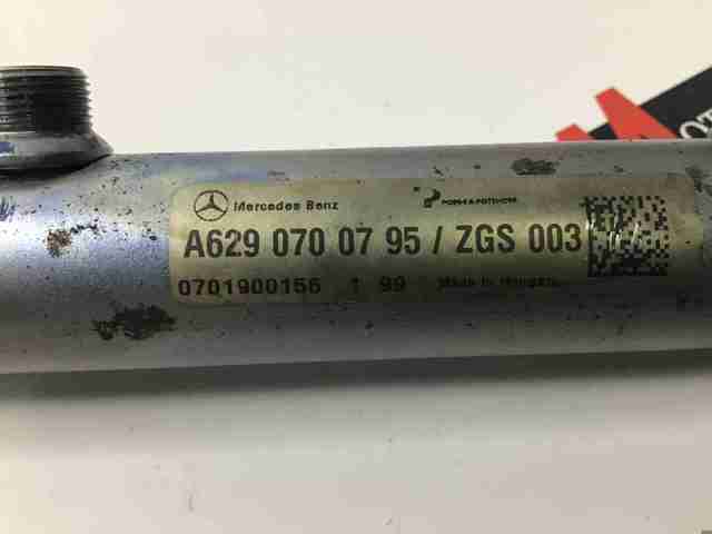 Rampa de inyectores izquierda A6290700495 Mercedes