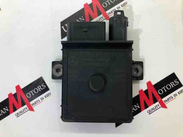 Relé de bujía de precalentamiento Mercedes R W251