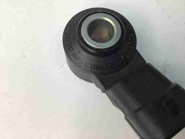 Sensor de detonaciones Opel Astra F69