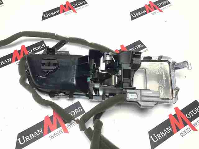 Manecilla de puerta, equipamiento habitáculo, delantera izquierda LR013921 Land Rover