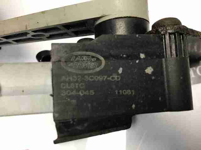 Sensor, nivel de suspensión neumática, delantero LR023649 Land Rover