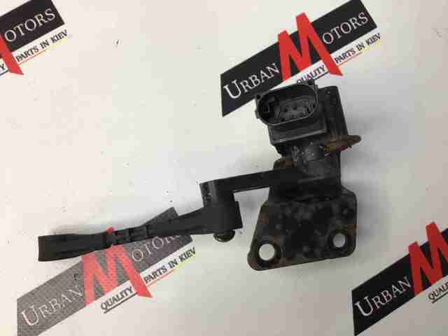 Sensor, nivel de suspensión neumática, trasero derecho LR024222 Land Rover