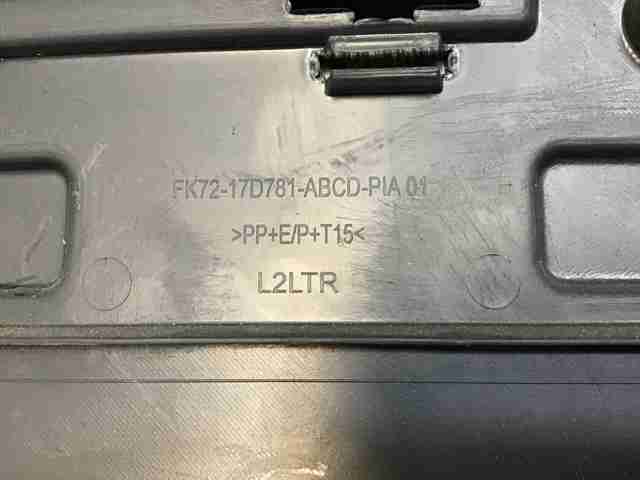 Parachoques trasero LR061268 Land Rover