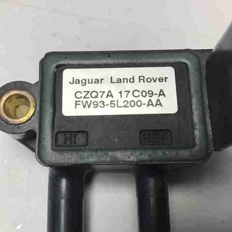 LR122713 Land Rover