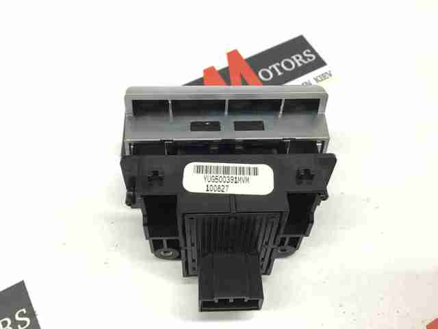 Interruptor, luz de control del freno de mano YUG500391MVM Land Rover