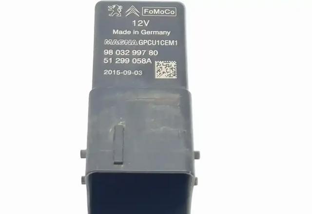 51299058A Relé de bujía de precalentamiento  disponible Utrera