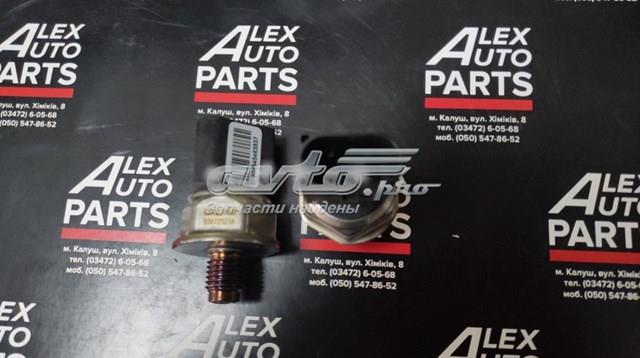 Precio del repuesto Sensor de la presión del combustible Clio III hatchback
