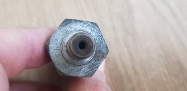 06A919081A VAG Sensor de presión de aceite  en stock Gandía
