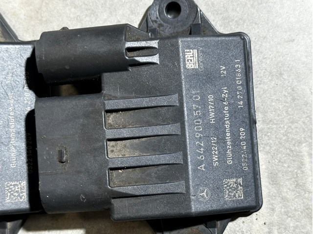 A6429005701 MERCEDES Relé de los calentadores  en stock Huelva