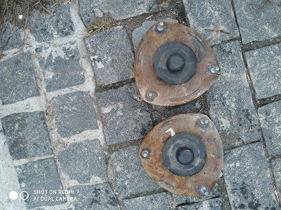 546102B100 Soporte amortiguador delantero  en stock Castellón