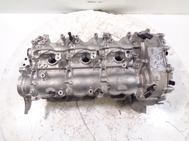Tapa delantera de culata A2760150201 Mercedes