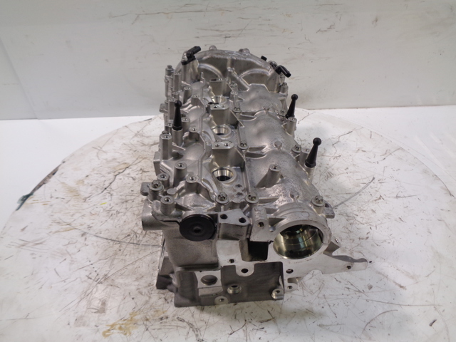 Tapa delantera de culata A2760150201 Mercedes