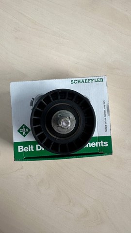 532019420 Rodillo intermedio de correa dentada  disponible Utrera