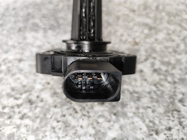 215902F600 HYUNDAI Sensor de nivel de aceite  en stock Gandía