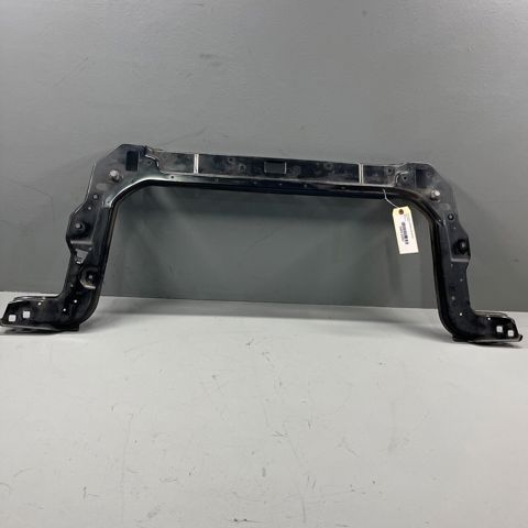 Soporte de radiador superior (panel de montaje para foco) 51649802026 BMW